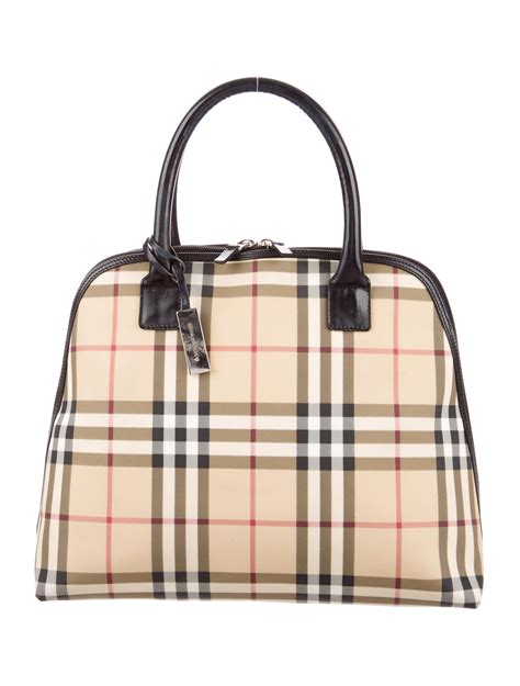 burberry nova check cosa significa|The Burberry Check.